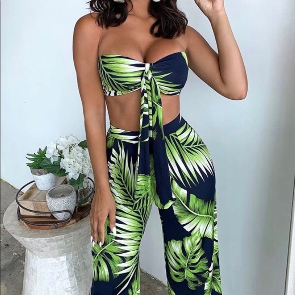 Tropical top and pants set